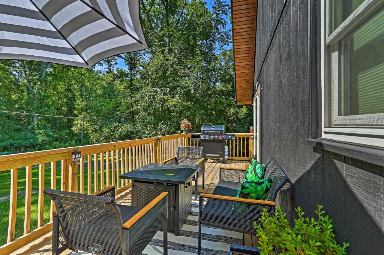 Modern East Stroudsburg Home With Deck And Gas Grill! Zewnętrze zdjęcie